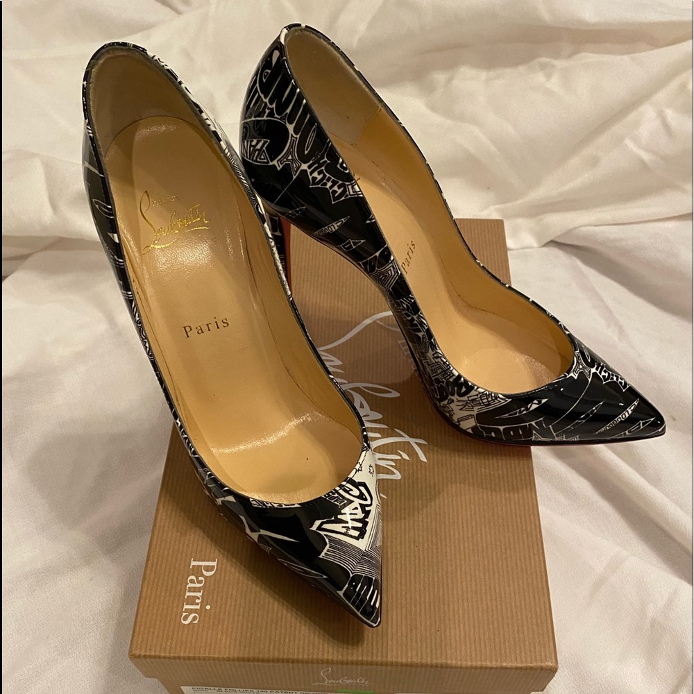 Christian Louboutin Pigalle Follis Signature Pump